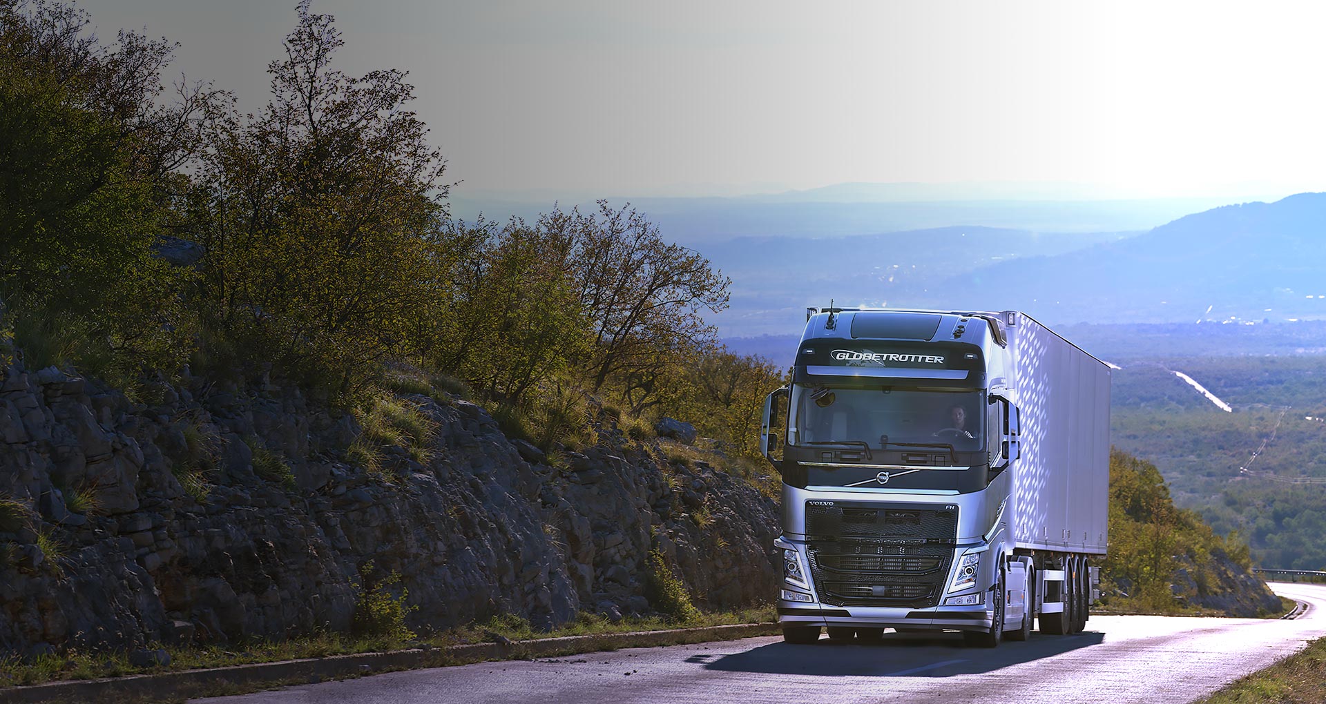 Votre concessionnaire exclusif des camions Volvo !
